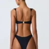 Bas de bikini échancré Volute orné, noir Bas de bikini échancré Volute orné, noir