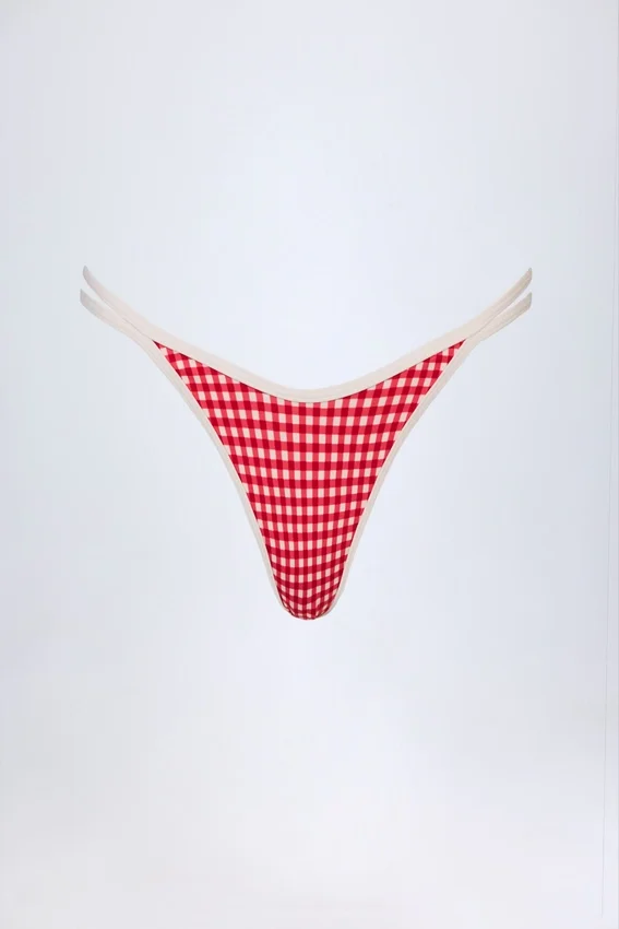 Bas de bikini Masia à double bretelle et coupe échancrée en vichy rouge Bas de bikini Masia à double bretelle et coupe échancrée en vichy rouge