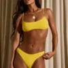 Bas de bikini Sorrento en jaune doré Bas de bikini Sorrento en jaune doré