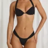 Bas de bikini string Avina en noir Bas de bikini string Avina en noir