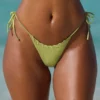 Bas de bikini string à cordon Polynesia en vert olive