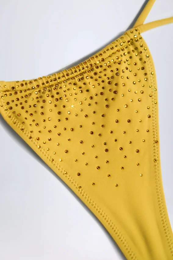 Bas de bikini string à cordons décorés Bali, couleur jaune doré Bas de bikini string à cordons décorés Bali, couleur jaune doré
