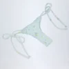 Bas de bikini string à nouer sur les côtés Nieva, imprimé floral bleu
