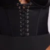 Body corset en satin à encolure plongeante et laçage Yelda, noir Body corset en satin à encolure plongeante et laçage Yelda, noir