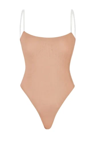 Body string à bretelles invisibles en maille douce Intimates, couleur pêche chaud