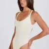 Bodys à dos croisé superposés en jersey de coton stretch, couleur crème Bodys à dos croisé superposés en jersey de coton stretch, couleur crème