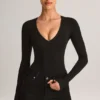Bodys à manches longues et décolleté plongeant Elodie en modal noir