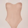 Bodys sans bretelles Intimates couleur pêche chaud Bodys sans bretelles Intimates couleur pêche chaud
