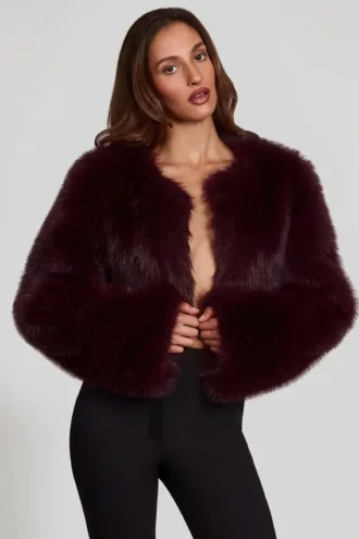 Boléro court en fausse fourrure Almerinda, couleur vin