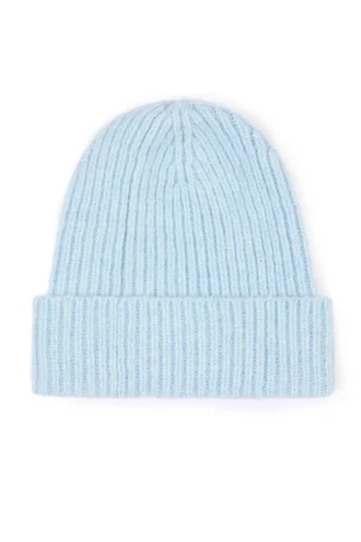 Bonnet en tricot côtelé bleu poudré