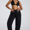Bralette en molleton à col en V pour la maison, en noir Bralette en molleton à col en V pour la maison, en noir
