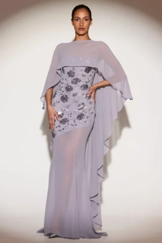 Cape drapée en mousseline transparente Jovelle, couleur lilas Cape drapée en mousseline transparente Jovelle, couleur lilas