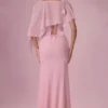 Cape Velina en mousseline rose poudré Cape Velina en mousseline rose poudré