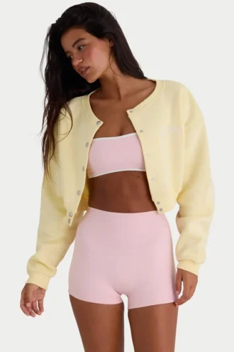 Cardigan court boutonné en jersey brossé, couleur jaune pâle