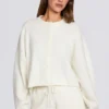Cardigan court en maille ivoire