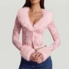 Cardigan en dentelle transparente avec bordure en fausse fourrure Noemy, rose Cardigan en dentelle transparente avec bordure en fausse fourrure Noemy, rose