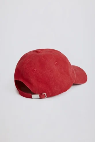 Casquette de baseball rouge foncé
