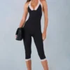 Combinaison capri Calla en modal avec bordure en dentelle, couleur noire