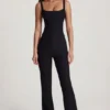 Combinaison Elanie à encolure dégagée et jambes évasées, couleur noir