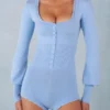 Combinaison-short à manches longues en maille Ismera, bleu pâle Combinaison-short à manches longues en maille Ismera, bleu pâle