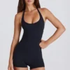 Combinaison Soft Active à dos nu en noir Combinaison Soft Active à dos nu en noir