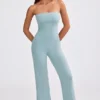 Combinaison évasée à bandeau en maille épaisse, couleur bleu sarcelle poudré Combinaison évasée à bandeau en maille épaisse, couleur bleu sarcelle poudré