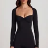 Combishort courte à manches longues en jersey doux Vionne, décolleté en cœur, couleur noire Combishort courte à manches longues en jersey doux Vionne, décolleté en cœur, couleur noire
