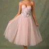 Corset sans bonnets à lacets Elia orné de dentelle, rose floral Corset sans bonnets à lacets Elia orné de dentelle, rose floral