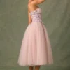 Corset sans bonnets à lacets Elia orné de dentelle, rose floral Corset sans bonnets à lacets Elia orné de dentelle, rose floral
