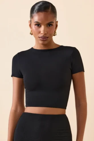 Crop top à manches courtes Myaree en noir