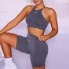 Crop top sans coutures à encolure haute, gris Crop top sans coutures à encolure haute, gris