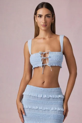 Crop top à volants et noué sur le devant Ottilie, bleu poudré