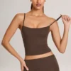 Débardeur Ailany à encolure dégagée en modal, couleur chocolat Débardeur Ailany à encolure dégagée en modal, couleur chocolat