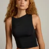 Débardeur asymétrique froncé Kirbie en noir Débardeur asymétrique froncé Kirbie en noir
