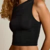 Débardeur asymétrique froncé Kirbie en noir Débardeur asymétrique froncé Kirbie en noir