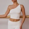 Débardeur asymétrique torsadé blanc cassé Débardeur asymétrique torsadé blanc cassé