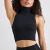 Débardeur à col roulé Soft Active en noir Débardeur à col roulé Soft Active en noir