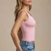 Débardeur Elinda en modal à encolure plongeante et bordure festonnée, rose pâle Débardeur Elinda en modal à encolure plongeante et bordure festonnée, rose pâle