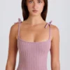 Débardeur à nouer en maille côtelée, couleur mauve Débardeur à nouer en maille côtelée, couleur mauve