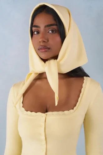 Foulard en maille Aviana jaune beurre Foulard en maille Aviana jaune beurre