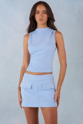 Haut à col roulé Aurelle en simili-suède bleu pâle