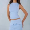 Haut à col roulé Aurelle en simili-suède bleu pâle Haut à col roulé Aurelle en simili-suède bleu pâle