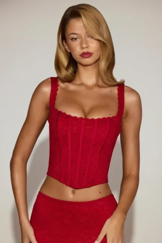 Haut corset à baleines et encolure arrondie en dentelle Cherith, couleur rouge vif