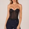 Haut corset bandeau à lacets Zoa en noir Haut corset bandeau à lacets Zoa en noir