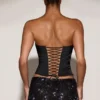 Haut corset drapé en satin Yulea avec laçage, noir et violet Haut corset drapé en satin Yulea avec laçage, noir et violet