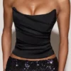 Haut corset drapé en satin Yulea avec laçage, noir et violet Haut corset drapé en satin Yulea avec laçage, noir et violet
