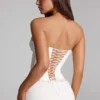 Haut corset à lacets Araminta en blanc Haut corset à lacets Araminta en blanc