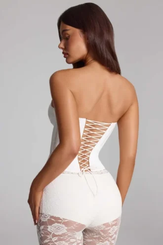 Haut corset à lacets Araminta en blanc
