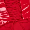 Haut corset à lacets en vinyle Lamiya, couleur rouge feu Haut corset à lacets en vinyle Lamiya, couleur rouge feu