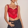 Haut corset à lacets et encolure en cœur Allure, couleur rose rouge Haut corset à lacets et encolure en cœur Allure, couleur rose rouge